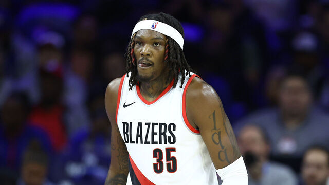 PHILADELPHIA, PENNSYLVANIA - OCTOBER 29: Robert Williams III #35 of the Portland Trail Blazers looks on during the second quarter against the Philadelphia 76ers at Wells Fargo Center on October 29, 2023 in Philadelphia, Pennsylvania.