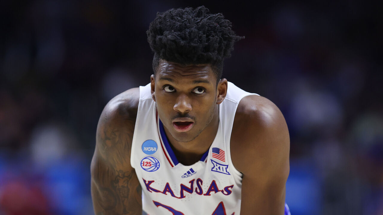 DES MOINES, IOWA - MARCH 18: K.J. Adams Jr. #24 of the Kansas Jayhawks looks on against the Arkansas Razorbacks during the second half in the second round of the NCAA Men's Basketball Tournament at Wells Fargo Arena on March 18, 2023 in Des Moines, Iowa.