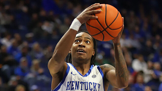 LEXINGTON, KY - NOVEMBER 2: Kentucky Wildcats guard Rob Dillingham (0) in a game between the Kentucky State University Thorobreds and the Kentucky Wildcats on November 2, 2023, at Rupp Arena in Lexington, KY.
