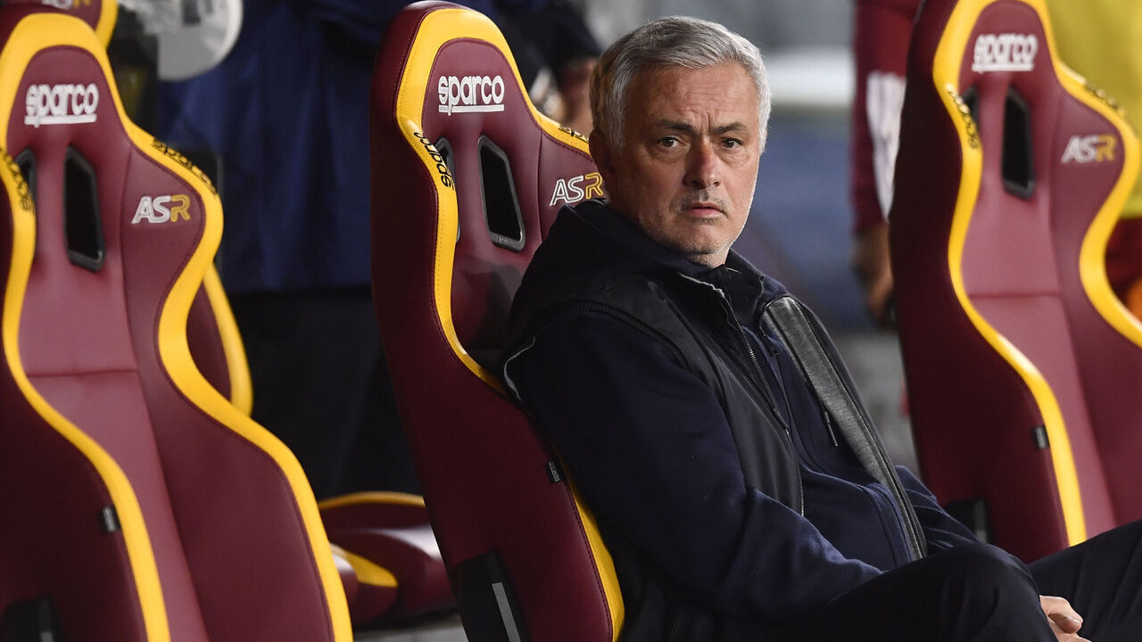 OLIMPICO STADIUM, ROME, ITALY - 2023/11/05: Jose Mourinho coach of AS Roma during the Serie A football match between AS Roma and US Lecce. Roma won 2-1 over Lecce.