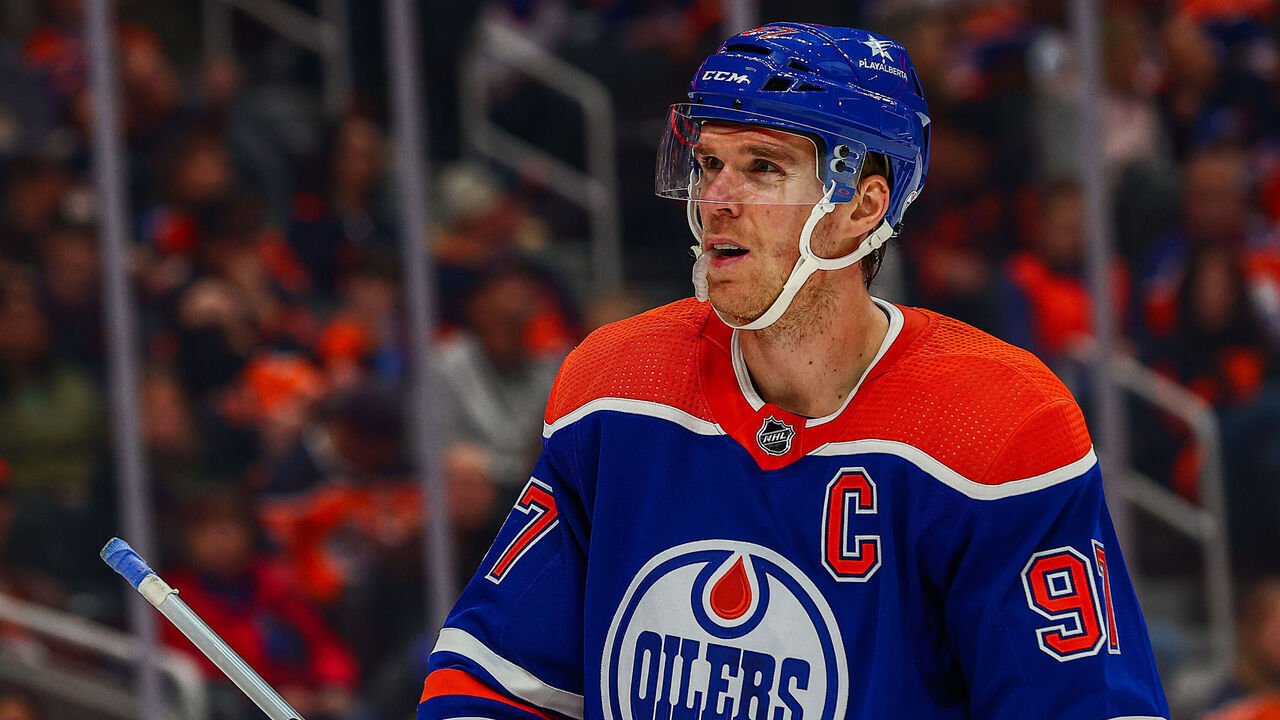 EDMONTON, AB - NOVEMBER 04: Edmonton Oilers Center Connor McDavid (97) shows his frustration in the second period of the Edmonton Oilers game versus the Nashville Predators on November 4, 2023 at Rogers Place in Edmonton, AB.