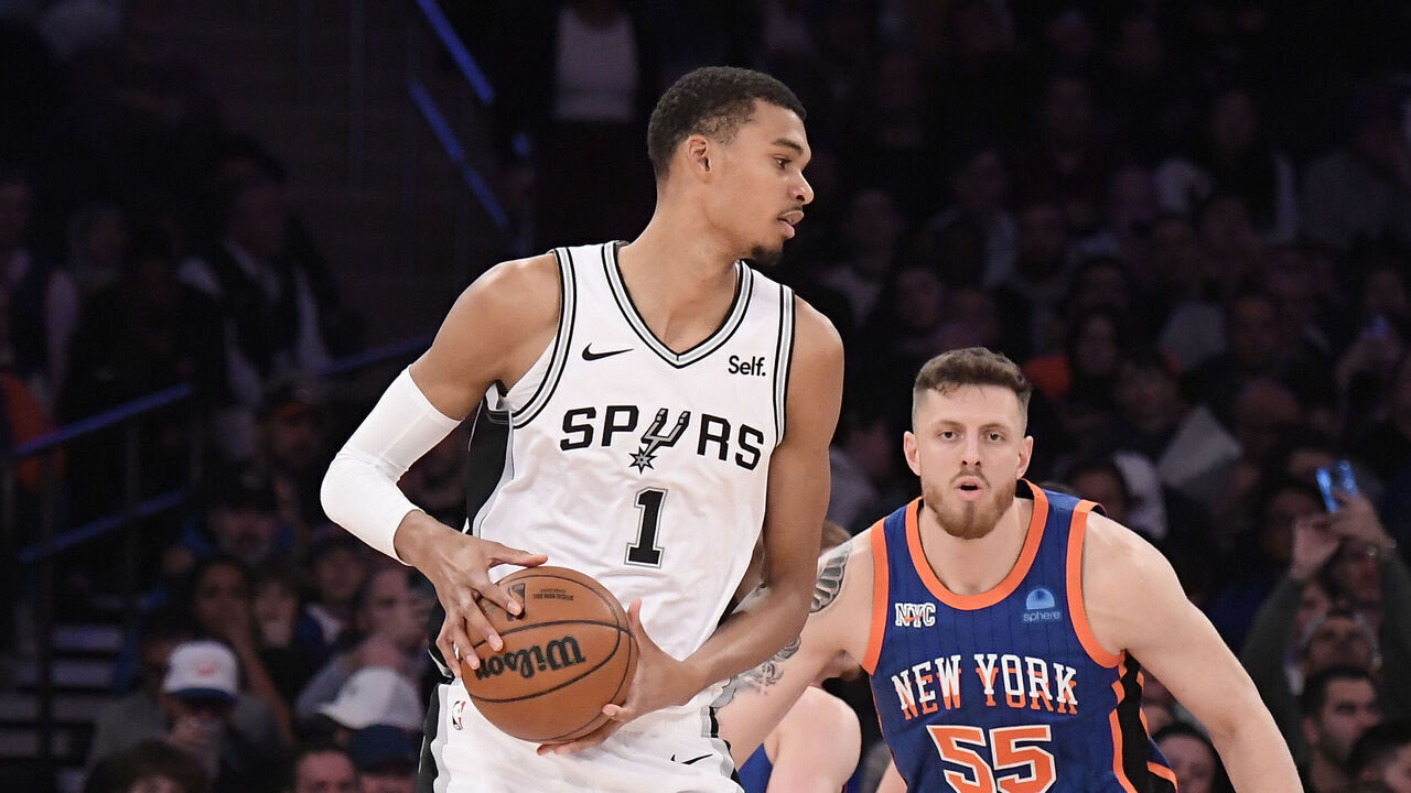 NEW YORK, NY - NOVEMBER 8: Victor Wembanyama #1 of the San Antonio Spurs handles the ball during the game against the New York Knicks on November 8, 2023 at Madison Square Garden in New York City, New York. Mandatory Copyright Notice: Copyright 2023 NBAE