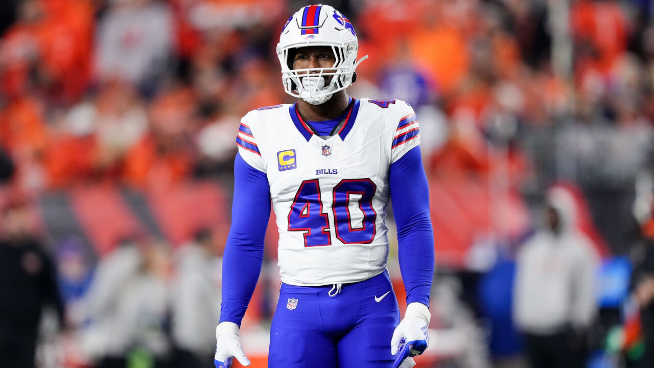 CINCINNATI, OHIO - NOVEMBER 05: Von Miller #40 of the Buffalo Bills lines up for a play in the third quarter against the Cincinnati Bengals at Paycor Stadium on November 05, 2023 in Cincinnati, Ohio.
