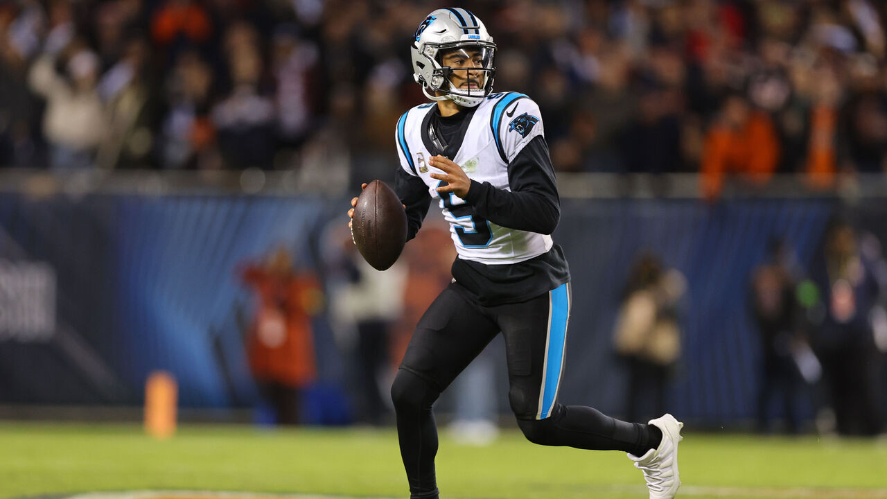 CHICAGO, ILLINOIS - NOVEMBER 09: Bryce Young #9 of the Carolina Panthers looks to pass during the fourth quarter against the Chicago Bears at Soldier Field on November 09, 2023 in Chicago, Illinois.