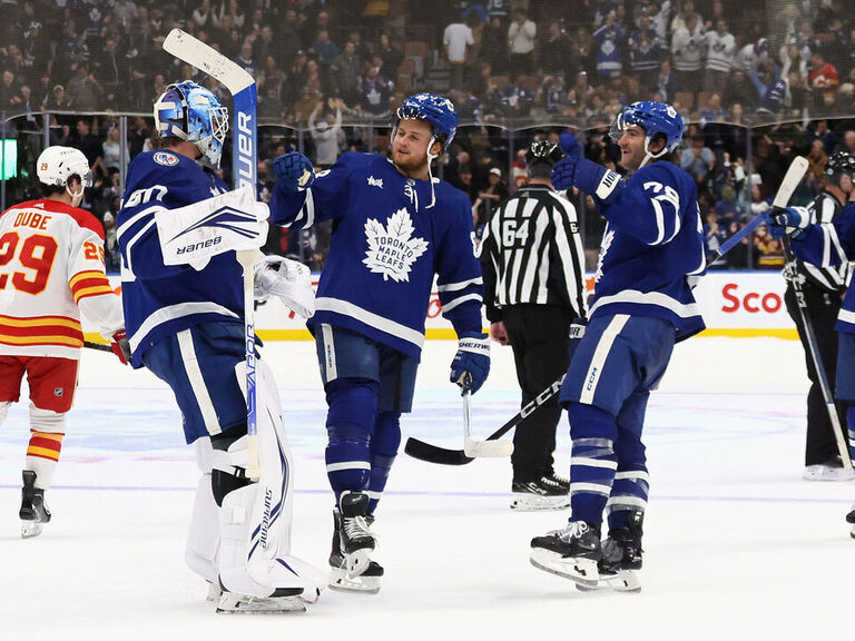 Maple Leafs Survive Flames' Comeback, Earn Shootout Victory | TheScore.com