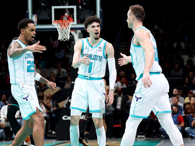 Hayward, Ball lead Hornets past Wizards in NBA In-Season Tournament debut