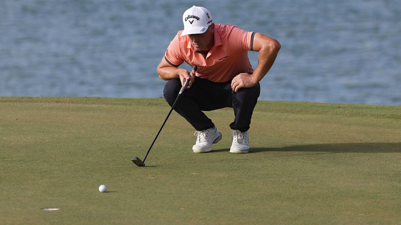 SOUTHAMPTON, BERMUDA - NOVEMBER 11: Alex Noren of Sweden lines up a putt on the 17th green during the third round of the Butterfield Bermuda Championship at Port Royal Golf Course on November 11, 2023 in Southampton, Bermuda.