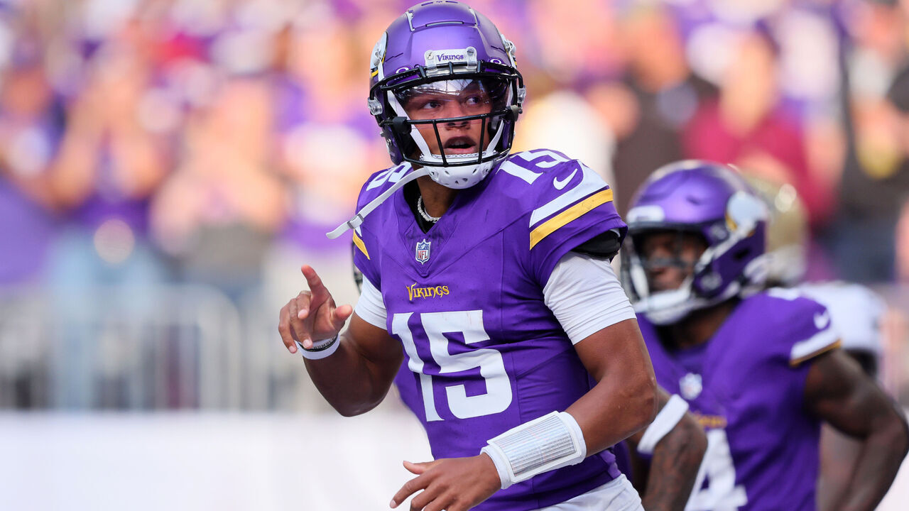MINNEAPOLIS, MINNESOTA - NOVEMBER 12: Joshua Dobbs #15 of the Minnesota Vikings celebrates scoring a rushing touchdown against the New Orleans Saints during the second quarter at U.S. Bank Stadium on November 12, 2023 in Minneapolis, Minnesota.