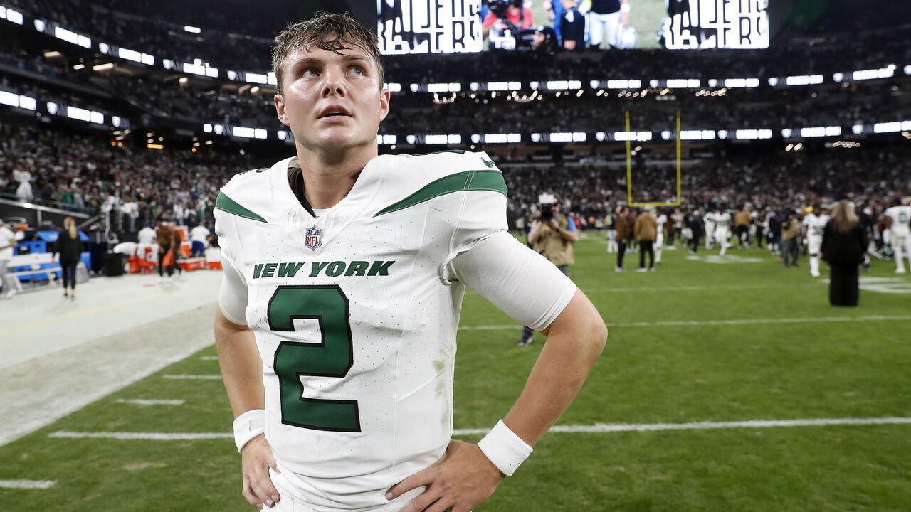 LAS VEGAS, NEVADA - NOVEMBER 12: Quarterback Zach Wilson #2 of the New York Jets walks off the field after the Las Vegas Raiders defeated the Jets to win the game at Allegiant Stadium on November 12, 2023 in Las Vegas, Nevada.