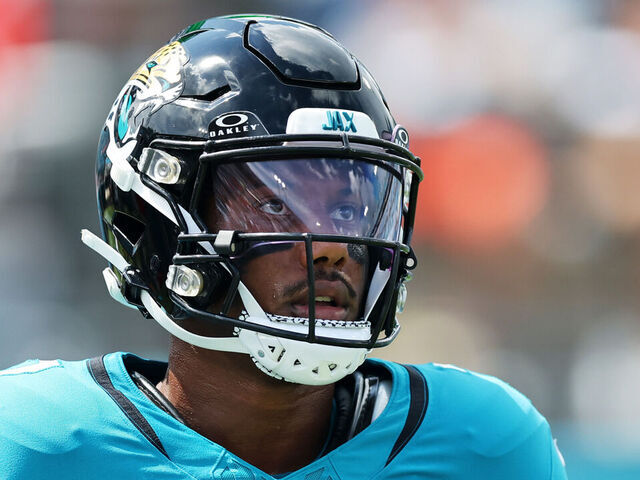 JACKSONVILLE, FLORIDA - SEPTEMBER 17: Zay Jones #7 of the Jacksonville Jaguars warms up before the game against the Kansas City Chiefs at EverBank Stadium on September 17, 2023 in Jacksonville, Florida.