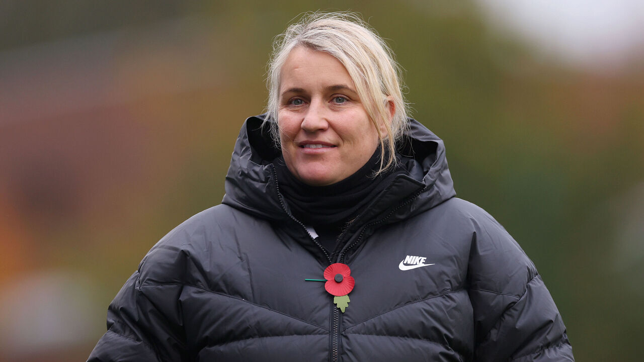 LIVERPOOL, ENGLAND - NOVEMBER 12: Emma Hayes, Manager of Chelsea, looks on prior to the Barclays Women´s Super League match between Everton FC and Chelsea FC at Walton Hall Park on November 12, 2023 in Liverpool, England.