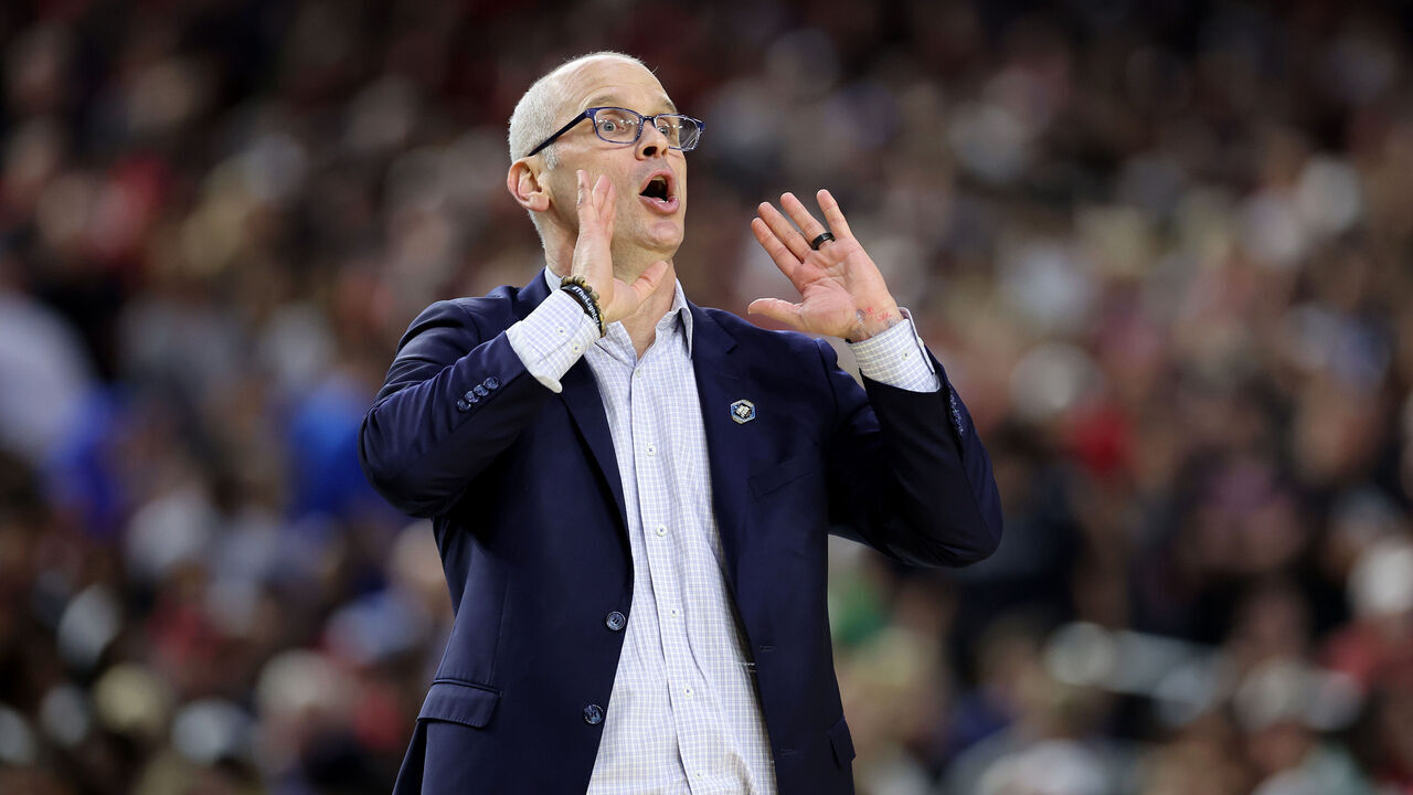 HOUSTON, TEXAS - APRIL 03: Head coach Dan Hurley of the Connecticut Huskies reacts during the second half San Diego State Aztecs during the NCAA Men's Basketball Tournament National Championship game at NRG Stadium on April 03, 2023 in Houston, Texas.