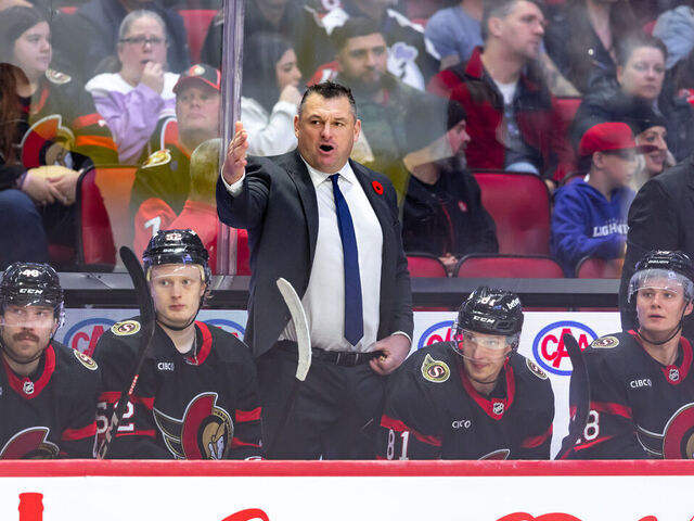 OTTAWA, ON - NOVEMBER 04: Ottawa Senators Head Coach D.J. Smith gives instructions during third period National Hockey League action between the Tampa Bay Lightning and Ottawa Senators on November 4, 2023, at Canadian Tire Centre in Ottawa, ON, Canada.