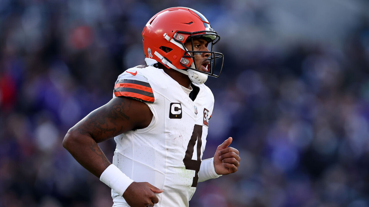 BALTIMORE, MARYLAND - NOVEMBER 12: Deshaun Watson #4 of the Cleveland Browns looks on against the Baltimore Ravens during the second half at M&T Bank Stadium on November 12, 2023 in Baltimore, Maryland.