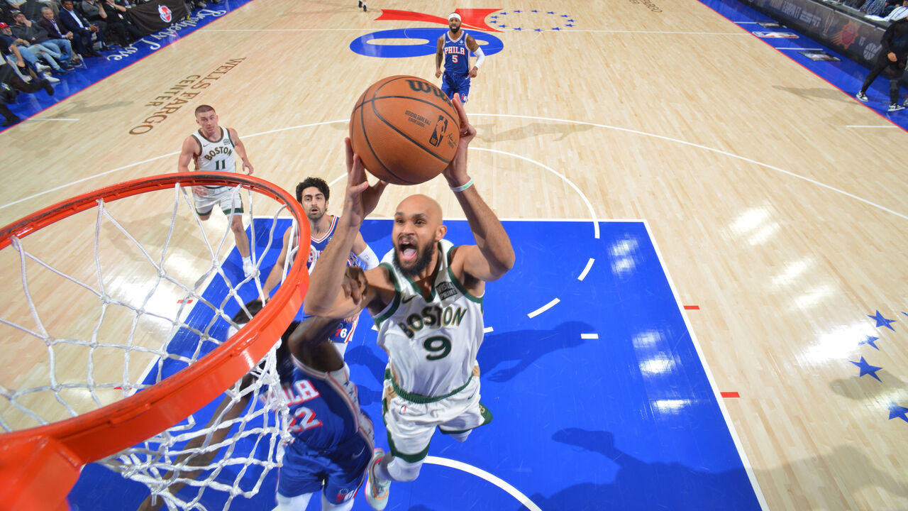 PHILADELPHIA, PA - NOVEMBER 15: Derrick White #9 of the Boston Celtics drives to the basket during the game against the Philadelphia 76ers on November 15, 2023 at the Wells Fargo Center in Philadelphia, Pennsylvania NOTE TO USER: User expressly acknowledges and agrees that, by downloading and/or using this Photograph, user is consenting to the terms and conditions of the Getty Images License Agreement. Mandatory Copyright Notice: Copyright 2023 NBAE