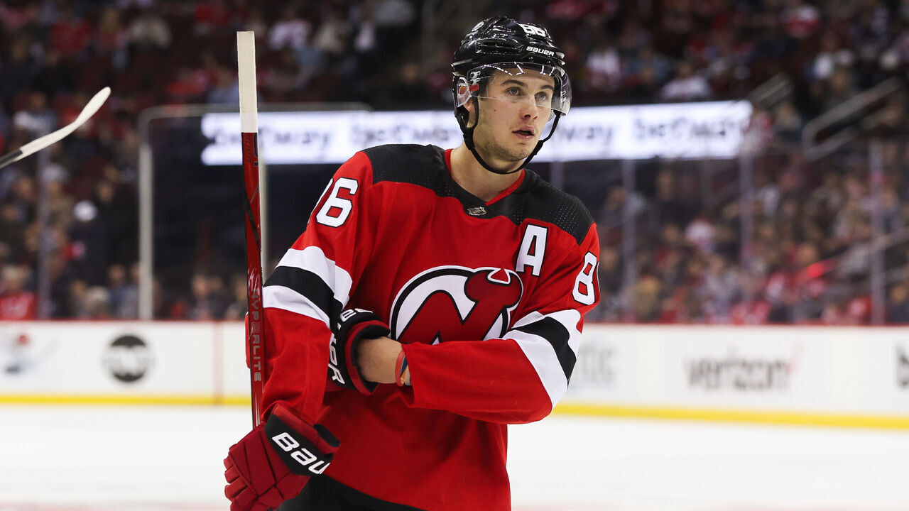 NEWARK, NJ - OCTOBER 25: New Jersey Devils center Jack Hughes (86) looks on during a game between the Washington Capitals and New Jersey Devils on October 25, 2023 at Prudential Center in the Newark, New Jersey.