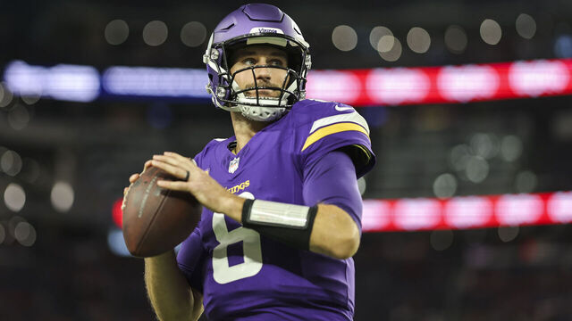 MINNEAPOLIS, MINNESOTA - OCTOBER 23: Kirk Cousins #8 of the Minnesota Vikings throws a pass as he warms up prior to an NFL football game between the Minnesota Vikings and the San Francisco 49ers at U.S. Bank Stadium on October 23, 2023 in Minneapolis, Minnesota.