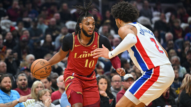 CLEVELAND, OHIO - NOVEMBER 17: Darius Garland #10 of the Cleveland Cavaliers drives to the basket around Cade Cunningham #2 of the Detroit Pistons during the first half of an NBA In-Season Tournament at Rocket Mortgage Fieldhouse on November 17, 2023 in Cleveland, Ohio.