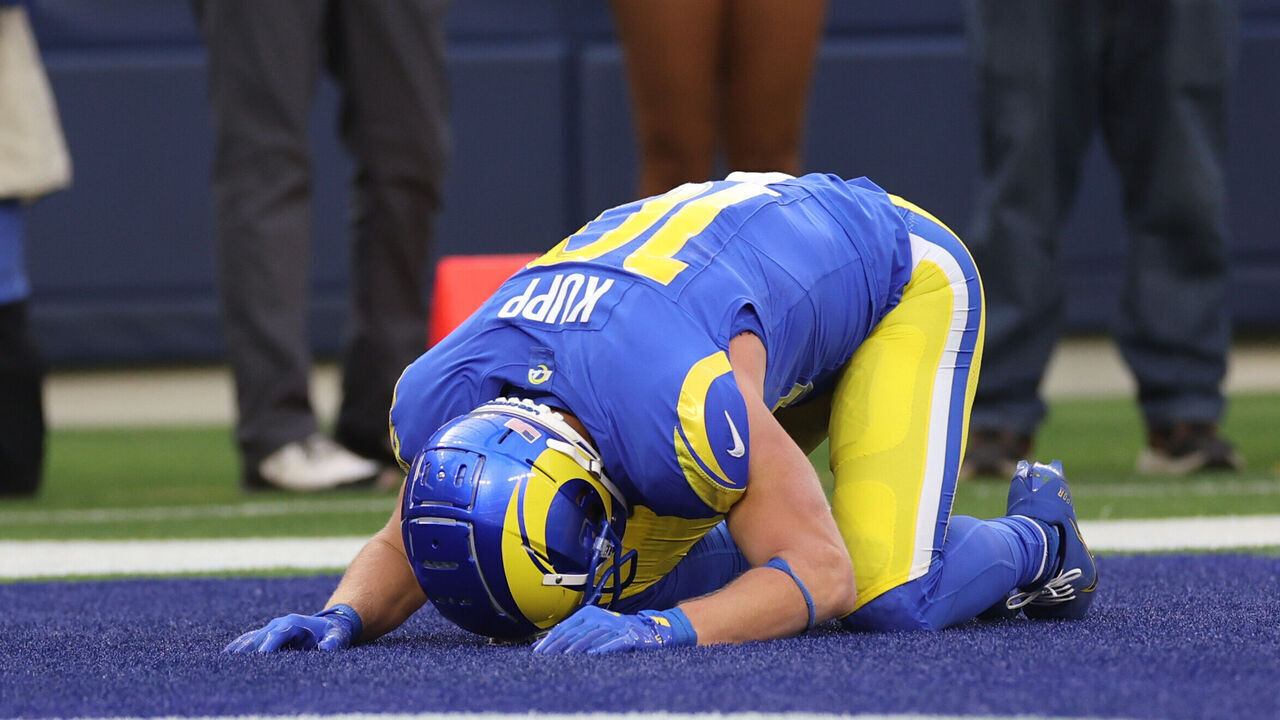 INGLEWOOD, CALIFORNIA - NOVEMBER 19: Cooper Kupp #10 of the Los Angeles Rams reacts after missing a catch in the game against the Seattle Seahawks during the first quarter at SoFi Stadium on November 19, 2023 in Inglewood, California.