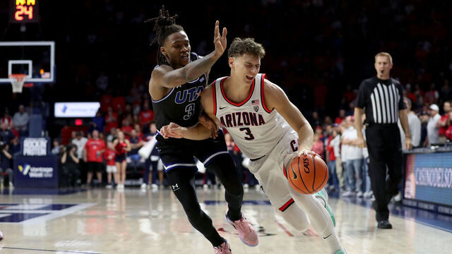 TUCSON, AZ - NOVEMBER 19: Texas-Arlington Mavericks guard DaJuan Gordon #3 guards Arizona Wildcats guard Pelle Larsson #3 during the first half of a men's basketball game between the UT Arlington Mavericks and the University of Arizona Wildcats on November 19, 2023 at McKale Center in Tucson, AZ.