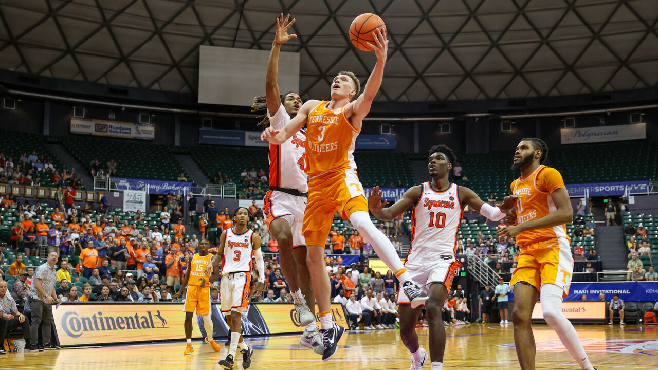 HONOLULU, HAWAII - NOVEMBER 20: Dalton Knecht #3 of the Tennessee Volunteers drives to the basket during the second half of the game against the Syracuse Orange at SimpliFi Arena on November 20, 2023 in Honolulu, Hawaii.