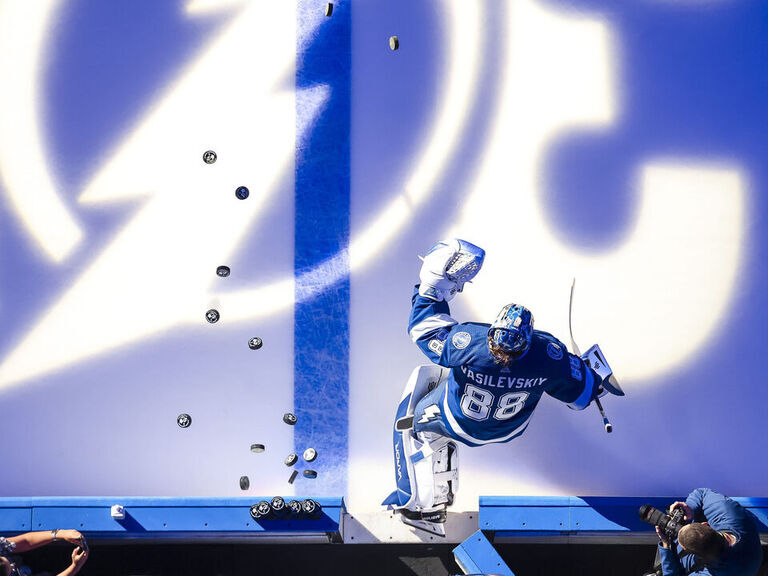 NHL weekly betting guide: Lightning linger with No. 1 goalie on the ...