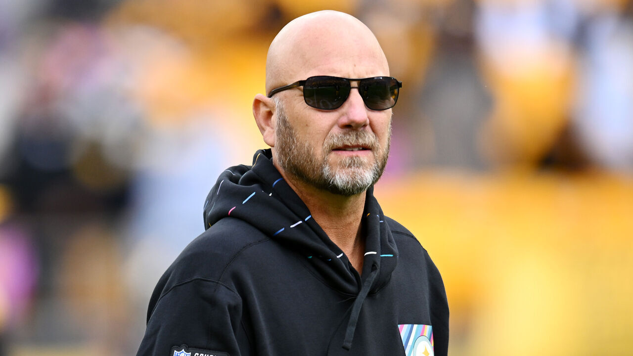 PITTSBURGH, PENNSYLVANIA - OCTOBER 08: Pittsburgh Steelers offensive coordinator Matt Canada looks on prior to a game against the Baltimore Ravens at Acrisure Stadium on October 08, 2023 in Pittsburgh, Pennsylvania.