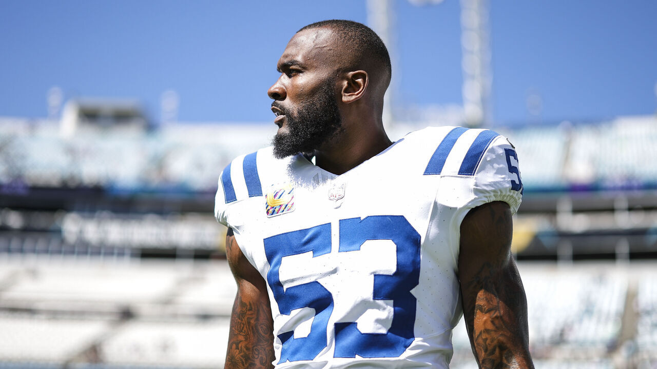 JACKSONVILLE, FL - OCTOBER 15: Shaquille Leonard #53 of the Indianapolis Colts warms up prior to an NFL game against the Jacksonville Jaguars at EverBank Field on October 15, 2023 in Jacksonville, Florida.