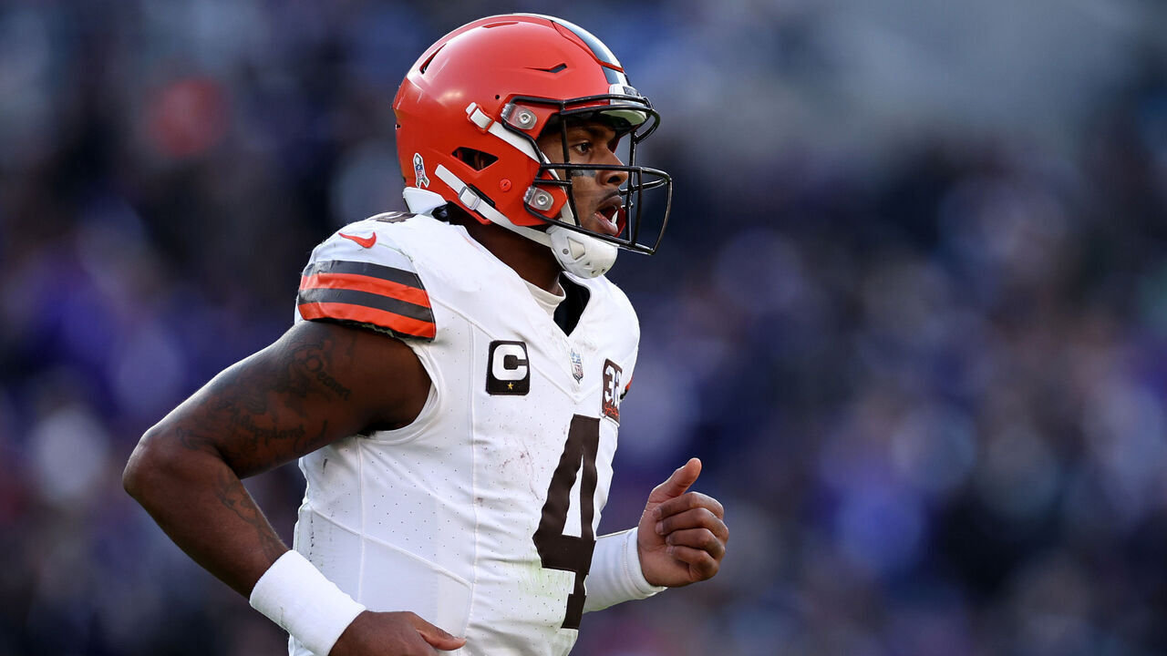 BALTIMORE, MARYLAND - NOVEMBER 12: Deshaun Watson #4 of the Cleveland Browns looks on against the Baltimore Ravens during the second half at M&T Bank Stadium on November 12, 2023 in Baltimore, Maryland.
