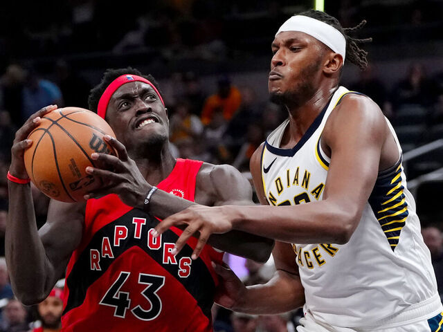 Raptors edge Pacers in frenetic affair behind Siakam's 36 points |  theScore.com