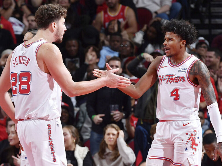 Rockets hand Nuggets 4th loss in 5 games | theScore.com