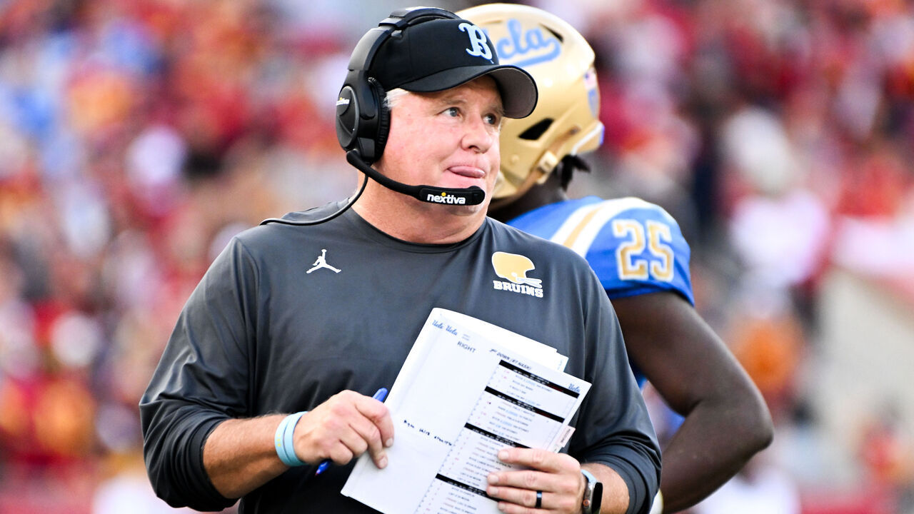 LOS ANGELES, CA - NOVEMBER 18: UCLA Bruins head coach Chip Kelly watches from the sidelines during the first half against the USC Trojans at Los Angeles Memorial Coliseum on Saturday, Nov. 18, 2023 in Los Angeles, CA. (Wally Skalij / Los Angeles Times via Getty Images)