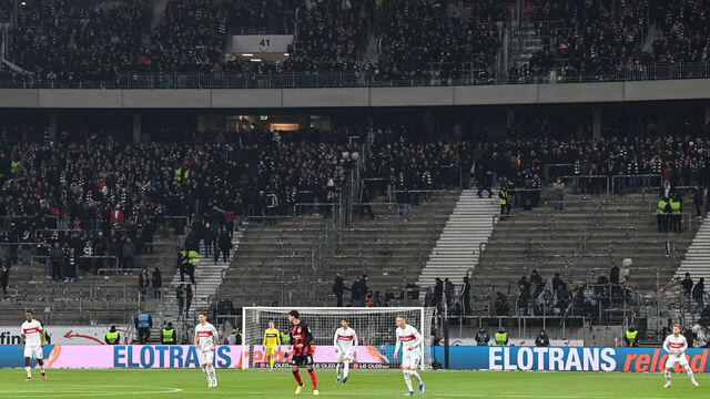 25 November 2023, Hesse, Frankfurt/Main: Soccer: Bundesliga, Eintracht Frankfurt - VfB Stuttgart, matchday 12, at Deutsche Bank Park. The Frankfurt Ultras withdraw from their fan block in protest against the police. Photo: Arne Dedert/dpa - IMPORTANT NOTE: In accordance with the regulations of the DFL German Football League and the DFB German Football Association, it is prohibited to utilize or have utilized photographs taken in the stadium and/or of the match in the form of sequential images and/or video-like photo series.