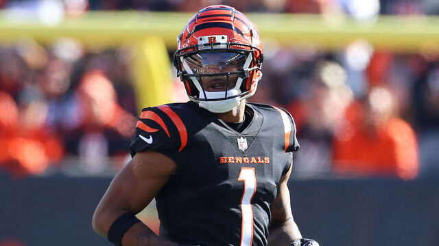 CINCINNATI, OH - NOVEMBER 12: Cincinnati Bengals wide receiver Ja'Marr Chase (1) lines up for a play during the game against the Houston Texans and the Cincinnati Bengals on November 12, 2023, at Paycor Stadium in Cincinnati, OH.