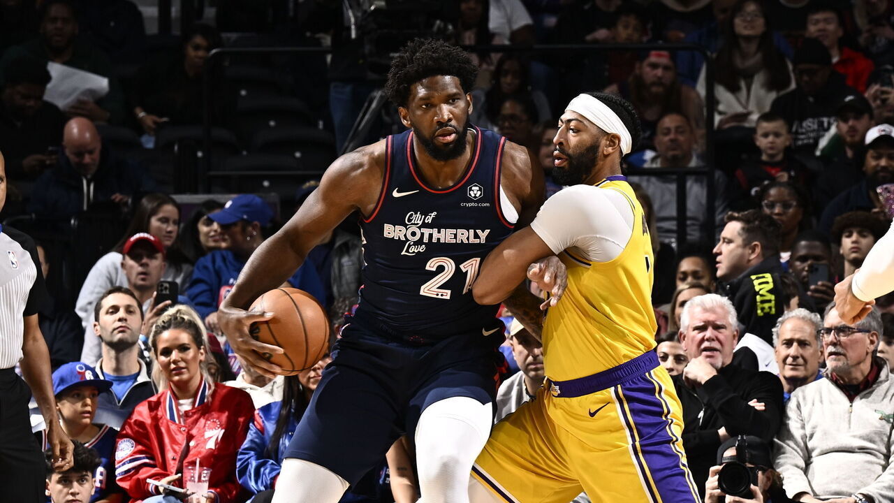 PHILADELPHIA, PA - NOVEMBER 27: Joel Embiid #21 of the Philadelphia 76ers posts up against Anthony Davis #3 of the Los Angeles Lakers on November 27, 2023 at the Wells Fargo Center in Philadelphia, Pennsylvania NOTE TO USER: User expressly acknowledges and agrees that, by downloading and/or using this Photograph, user is consenting to the terms and conditions of the Getty Images License Agreement. Mandatory Copyright Notice: Copyright 2023 NBAE