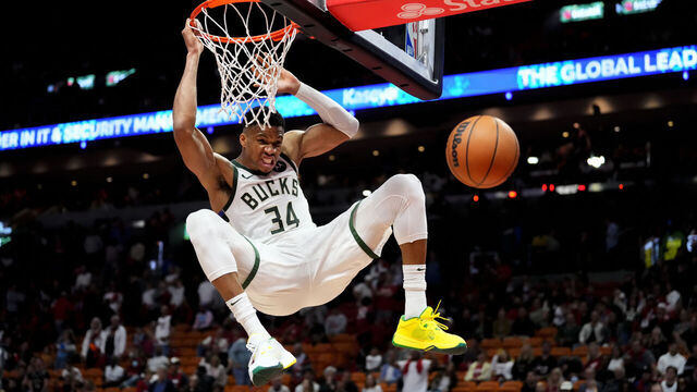 MIAMI, FLORIDA - NOVEMBER 28: Giannis Antetokounmpo #34 of the Milwaukee Bucks dunks the ball against the Miami Heat in the fourth quarter during the NBA In-season Tournament game at Kaseya Center on November 28, 2023 in Miami, Florida. NOTE TO USER: User Expressly acknowledges and agrees that, by downloading and or using this photograh, User is consenting to the terms and conditions of the Getty Images License Agreement.