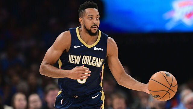 OKLAHOMA CITY, OKLAHOMA - NOVEMBER 1: CJ McCollum #3 of the New Orleans Pelicans brings the ball down the floor during the first half against the Oklahoma City Thunder at Paycom Center on November 1, 2023 in Oklahoma City, Oklahoma.