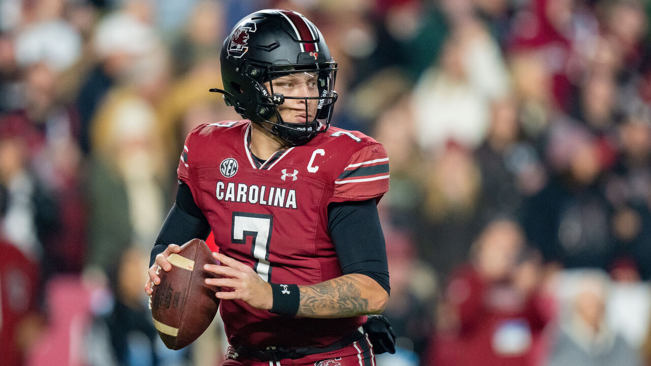 COLUMBIA, SOUTH CAROLINA - NOVEMBER 25: Spencer Rattler #7 of the South Carolina Gamecocks plays against the Clemson Tigers during their game at Williams-Brice Stadium on November 25, 2023 in Columbia, South Carolina.