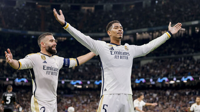 MADRID, SPAIN - NOVEMBER 29: Jude Bellingham of Real Madrid celebrates after scoring his team's second goal during the UEFA Champions League match between Real Madrid and SSC Napoli at Estadio Santiago Bernabeu on November 29, 2023 in Madrid, Spain.