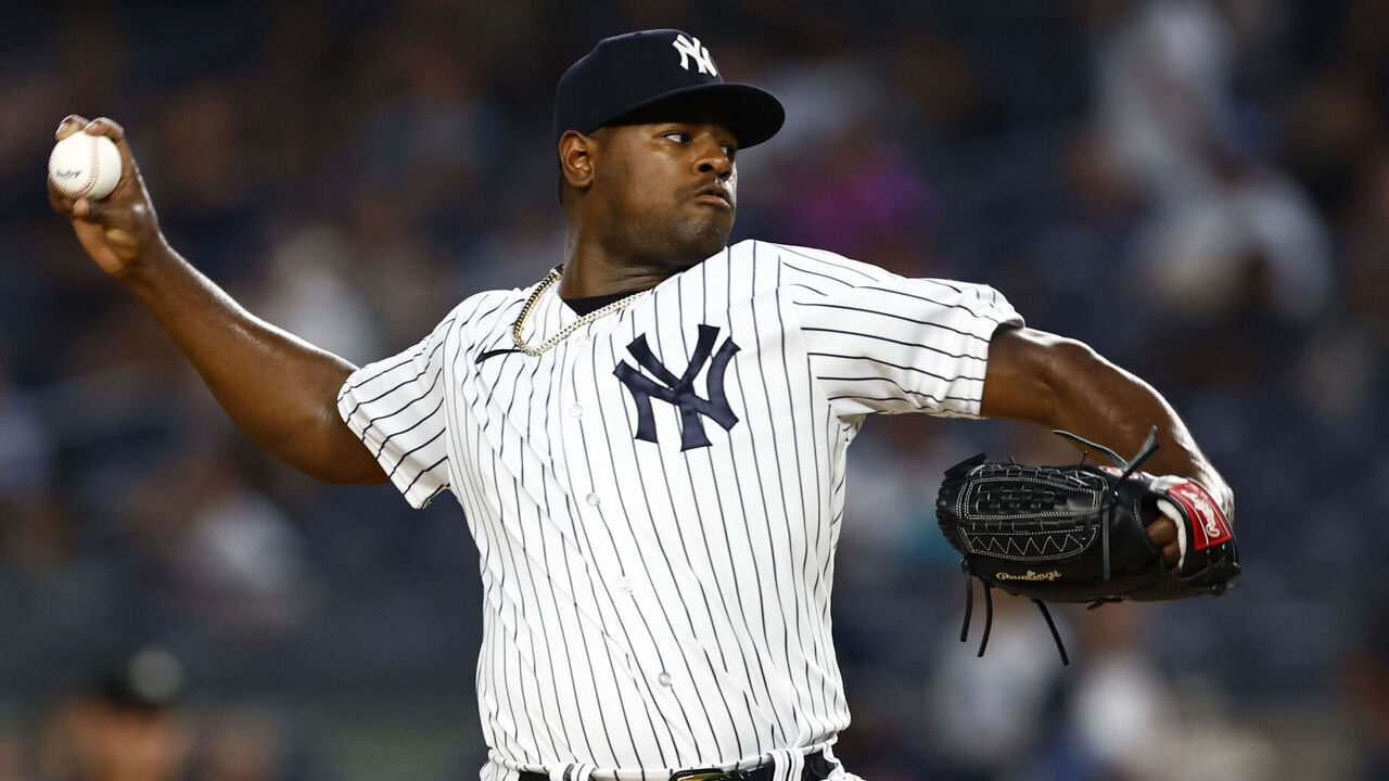 NEW YORK, NEW YORK - SEPTEMBER 8: Luis Severino #40 of the New York Yankees delivers a pitch against the Milwaukee Brewers during the first inning of a game at Yankee Stadium on September 8, 2023 in New York City.