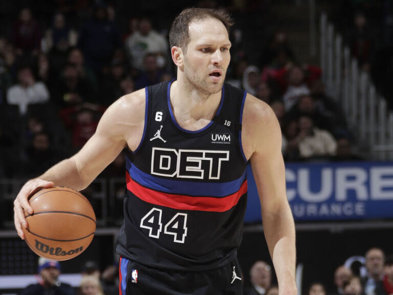 Report Pistons' Bogdanovic could make season debut vs. Cavs