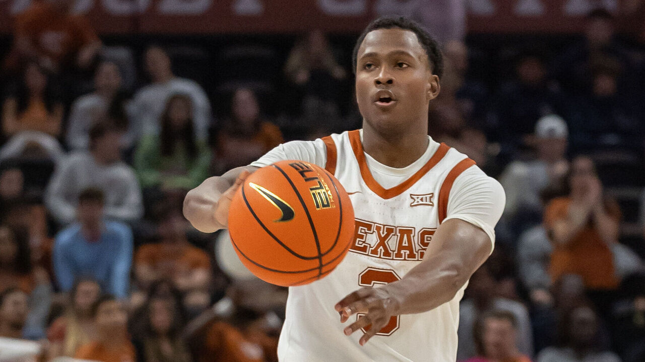 AUSTIN, TX - NOVEMBER 30: Texas Longhorns guard Max Abmas (3) makes a pass to a teammate during the college basketball game between Texas Longhorns and Texas State Bobcats on November 30, 2023, at Moody Center in Austin, TX.