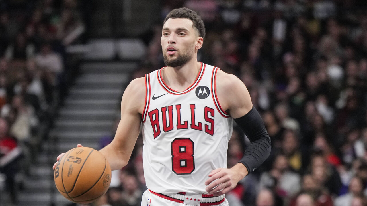 TORONTO, ON - NOVEMBER 24: Zach LaVine #8 of the Chicago Bulls dribbles against the Toronto Raptors during the second half of their NBA In-Season Tournament game at the Scotiabank Arena on November 24, 2023 in Toronto, Ontario, Canada. NOTE TO USER: User expressly acknowledges and agrees that, by downloading and/or using this Photograph, user is consenting to the terms and conditions of the Getty Images License Agreement.