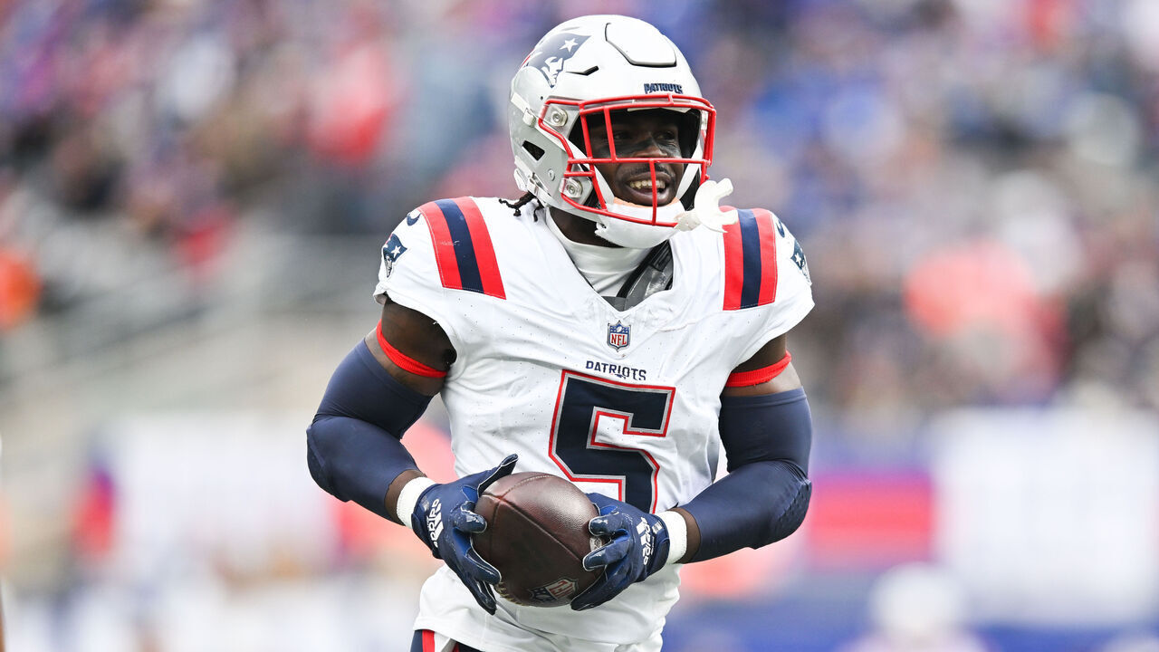 EAST RUTHERFORD, NJ - NOVEMBER 26: Jabrill Peppers #5 of the New England Patriots reacts after recovering a fumble during the first half against the New York Giants at MetLife Stadium on November 26, 2023 in East Rutherford, New Jersey.