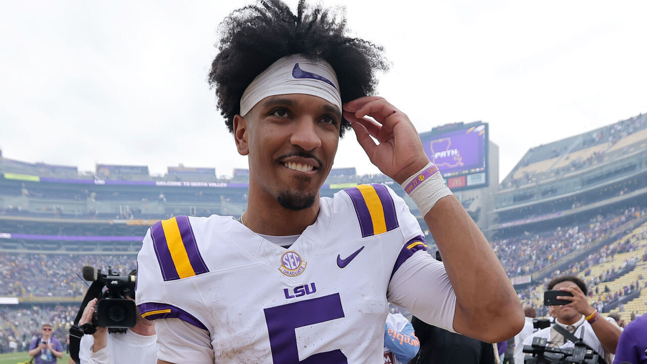 BATON ROUGE, LOUISIANA - NOVEMBER 25: Jayden Daniels #5 of the LSU Tigers celebrates after a game against the Texas A&M Aggies at Tiger Stadium on November 25, 2023 in Baton Rouge, Louisiana.