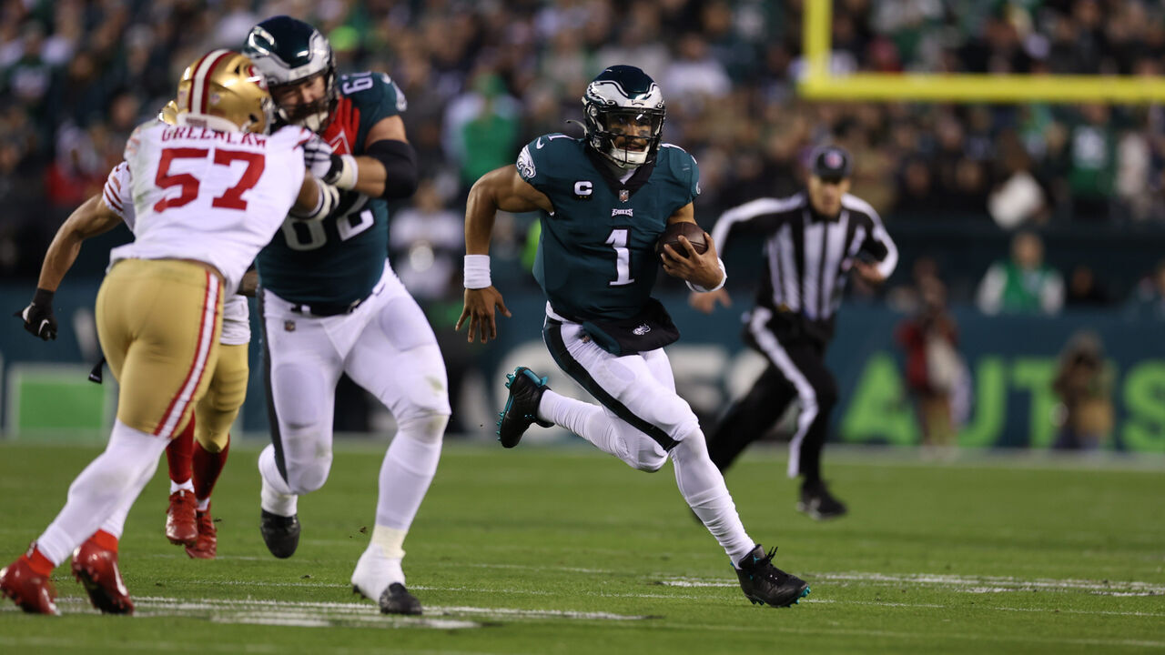Football: NFC Championship: Philadelphia Eagles Jalen Hurts (1) in action, runs the football vs San Francisco 49ers at Lincoln Financial Stadium. Philadelphia, PA 1/29/2023 CREDIT: Simon Bruty (Set Number: X164295 TK1)