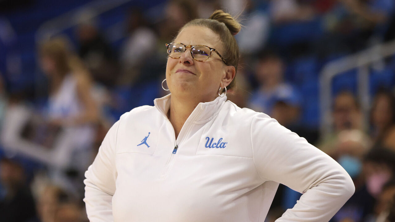 LOS ANGELES, CALIFORNIA - NOVEMBER 12: Head coach Cori Close of the UCLA Bruins looks on during a game against the Bellarmine Knights at UCLA Pauley Pavilion on November 12, 2023 in Los Angeles, California.