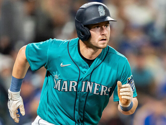 Braves acquire Kelenic, Gonzales in 5-player trade with Mariners |  theScore.com