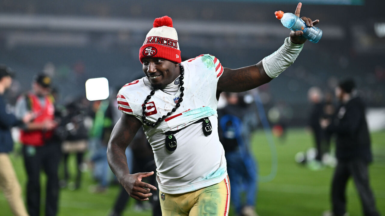 PHILADELPHIA, PA - DECEMBER 03: San Francisco 49ers Wide Receiver Deebo Samuel (19) reacts after the game between the San Francisco 49ers and Philadelphia Eagles on December 03, 2023 at Lincoln Financial Field in Philadelphia, PA.