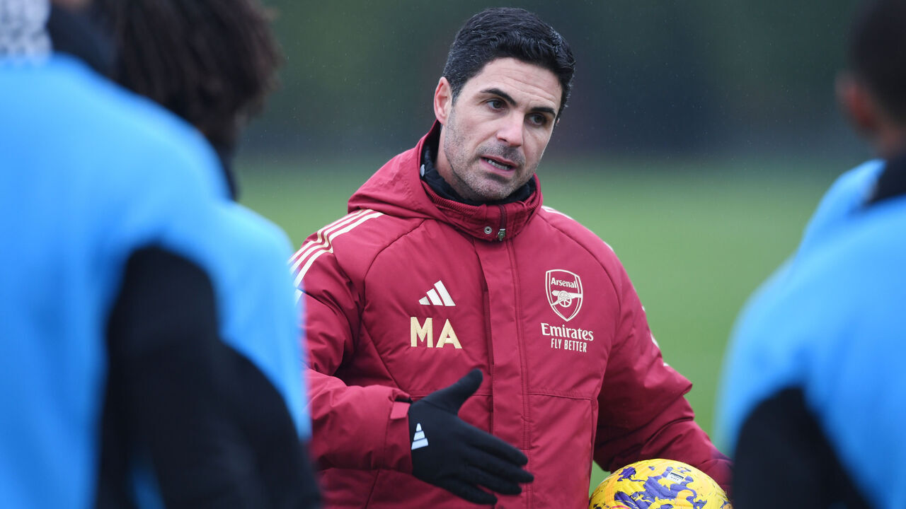 ST ALBANS, ENGLAND - DECEMBER 04: Arsenal manager Mikel Arteta during a training session at London Colney on December 04, 2023 in St Albans, England.